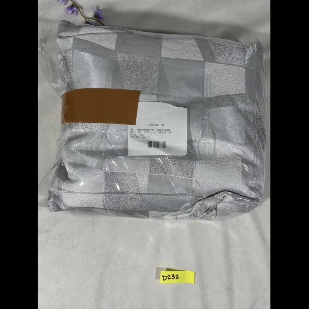 NEW [ Full/ Queen ] Duvet Cover for Hudson Park Facets‎